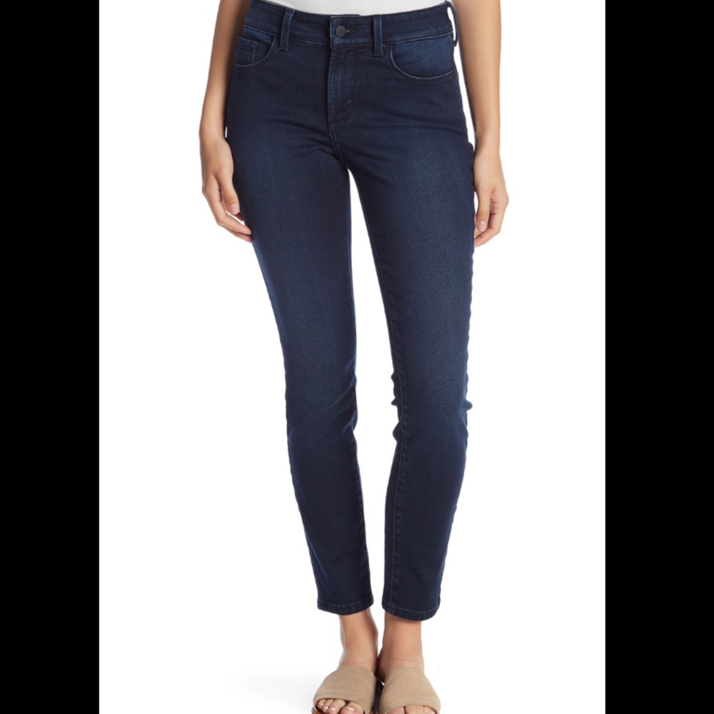 NYDJ Alina Legging 14P!! Worn One Time!! Dark Blue
